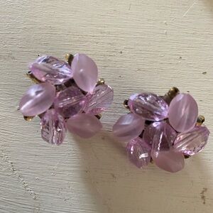 (JE06AA) Vintage Elegant Pink Cluster Art Glass Bead Earrings